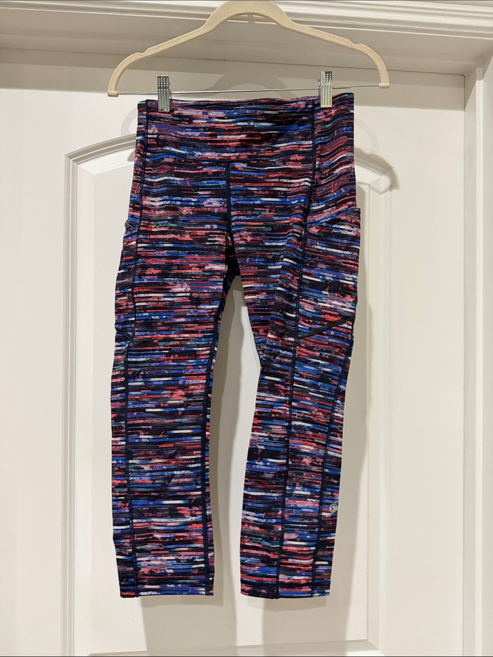 lululemon athletica Womens’ Multi-Stripe Capri Leggings in Blue, Pink, Black